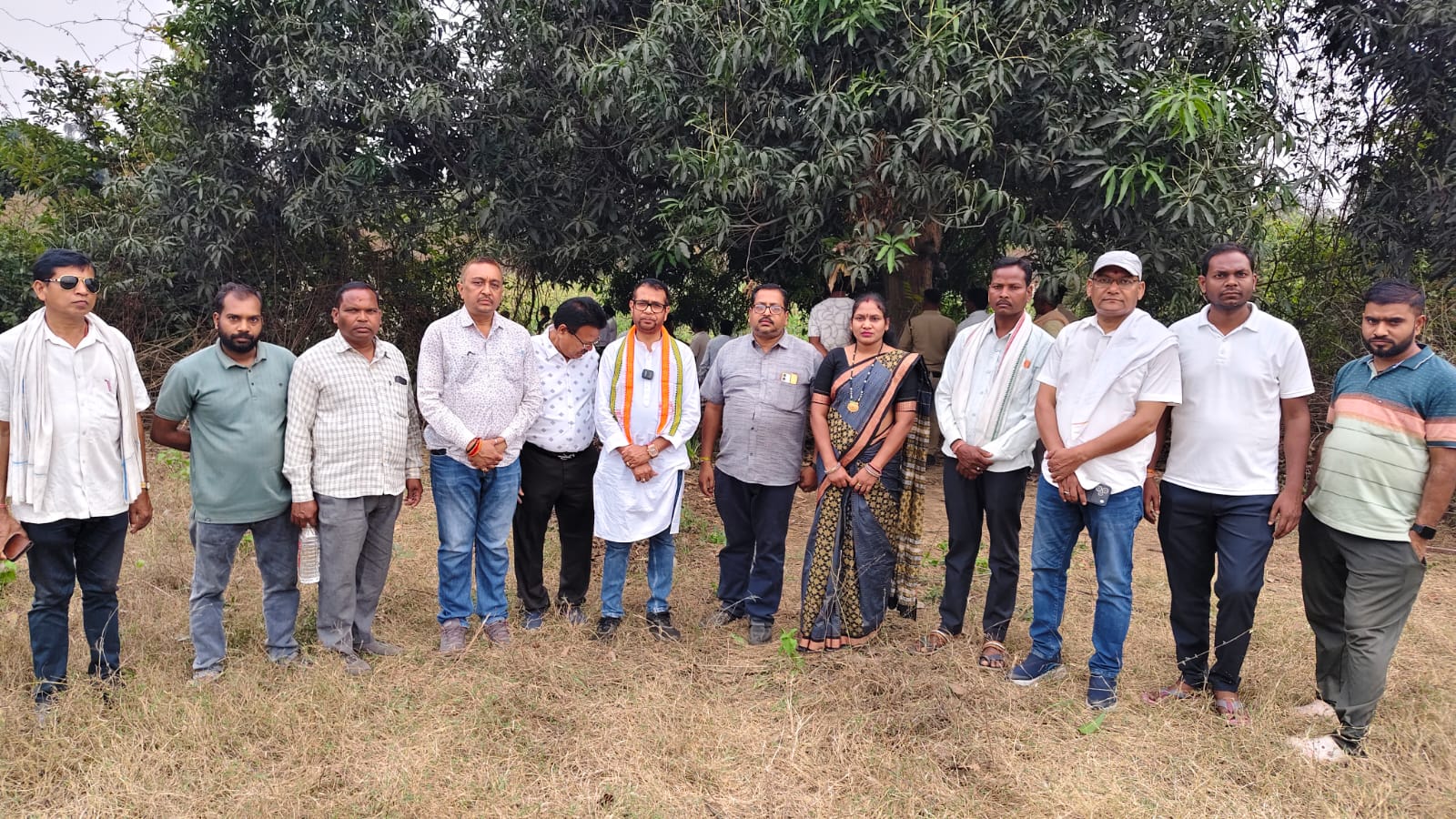 अफीम की खेती देखने जिला अध्यक्ष नगेन्द्र नेगी के नेतृत्व में तमनार पहुंचे कांग्रेस का प्रतिनिधिमंडल     दुर्ग-बालरामपुर के बाद अब रायगढ़ में अफीम की खेती का बड़ा खुलासा, कांग्रेस का तीखा हमला-निष्पक्ष जांच की मांग तेज