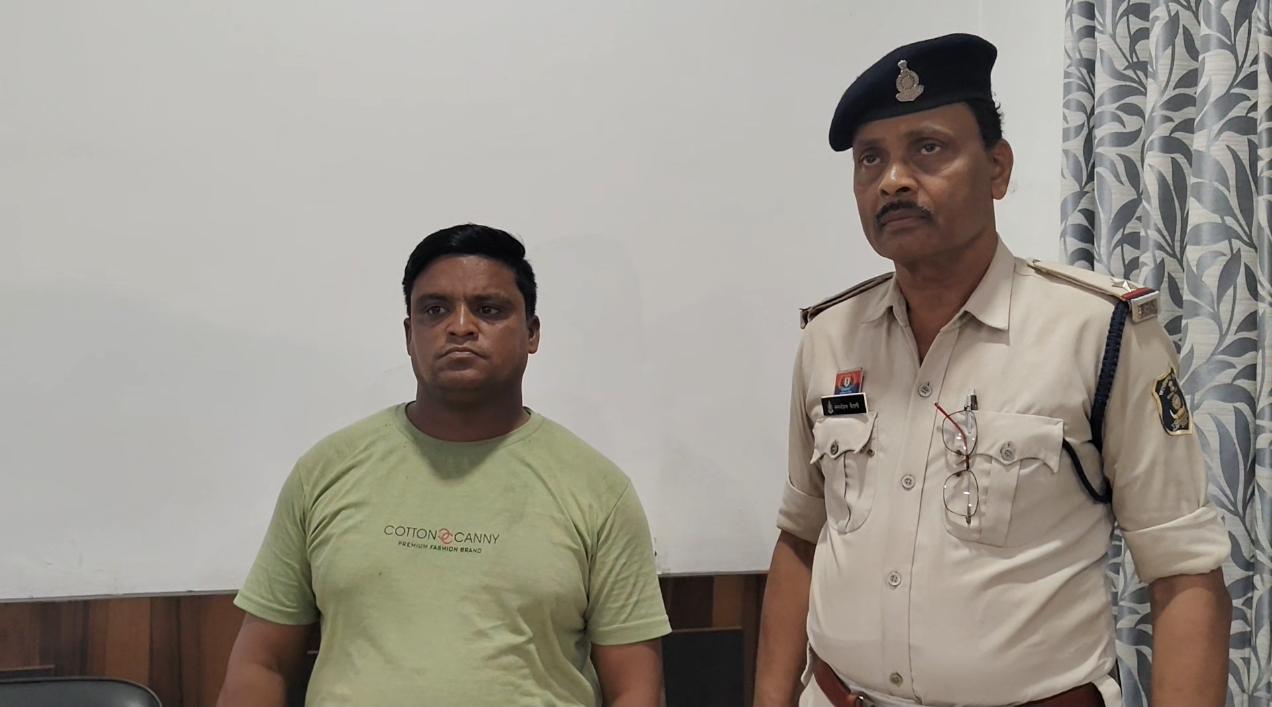 रिलेशनशीप में रहते हुए आरोपी ने अन्य महिला से रचाई कथित शादी, दोनों महिलाएं पहुंची एसपी कार्यालय रायगढ़