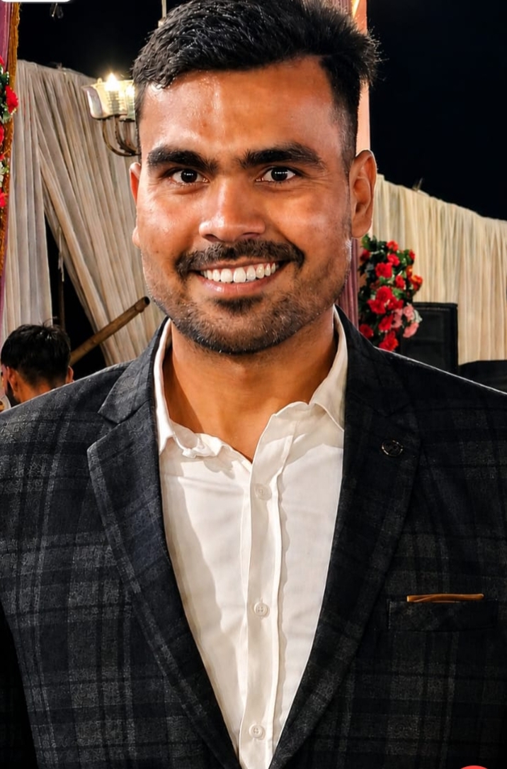 तमनार के ग्राम करमागढ़ के युवा ने फिर बढ़ाया रायगढ़ जिले का गौरव  हाई कोर्ट की ज्यूडिशियल असिस्टेंट परीक्षा में आलोक कुमार शर्मा ने किया प्रदेश में टॉप