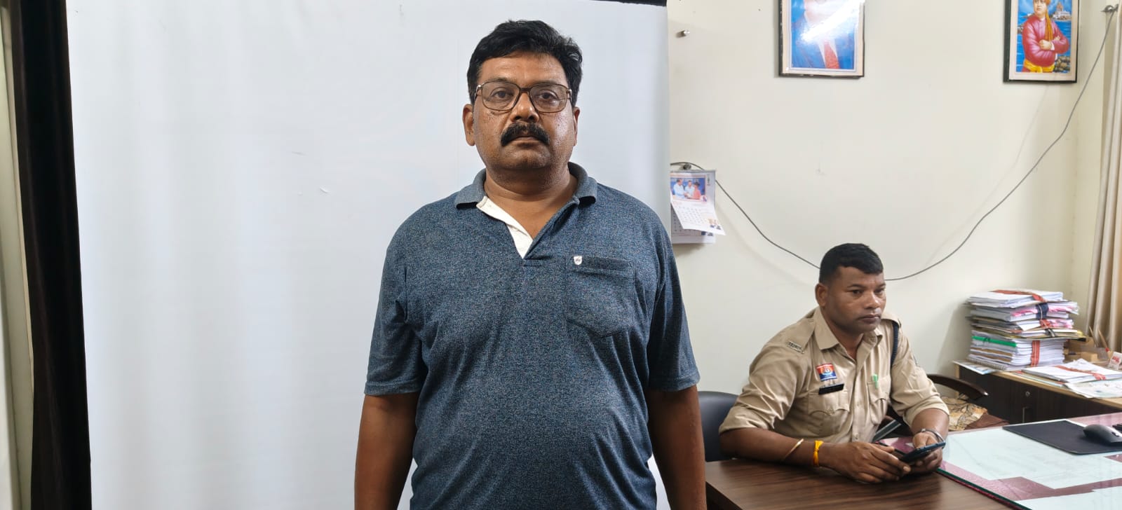 ऑपरेशन क्लीन हंट’ में रायगढ़ पुलिस को बड़ी सफलता, सहारा इंडिया फ्रॉड का 3 साल से फरार ब्रांच मैनेजर गिरफ्तार   3,848 निवेशकों से ₹40.78 करोड़ से अधिक की धोखाधड़ी मामले में रायगढ़ कोतवाली पुलिस की बड़ी कार्रवाई