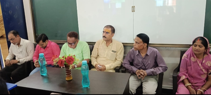 चांदमारी स्कूल में शाला प्रबंधन एवं विकास समिति की प्रथम बैठक संपन्न